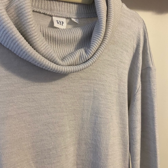 Gap Softspun Pullover Gray Turtleneck, Size Medium - Picture 5 of 8
